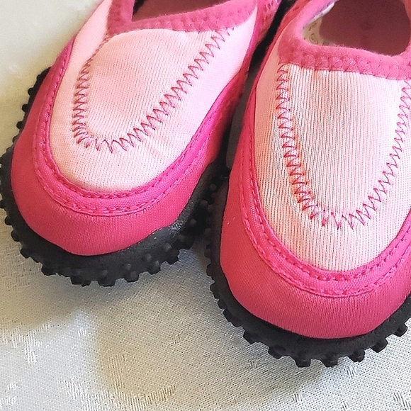 Airwalk Pink Water Shoes Baby Girl Size 5 - Picture 4 of 10